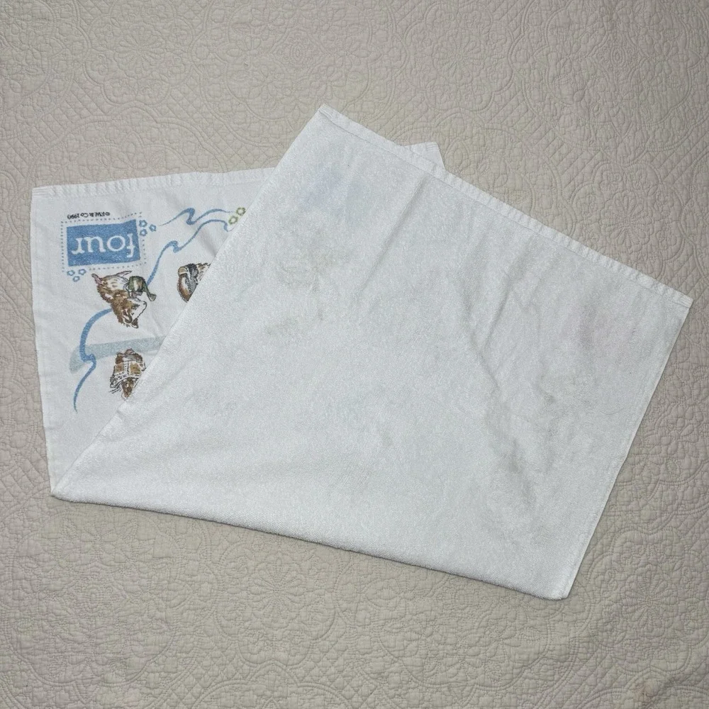 Vintage 1990 Beatrix Peter Rabbit ABC XYZ Bath Towel 90s Goose Puddle-Duck Baby‎